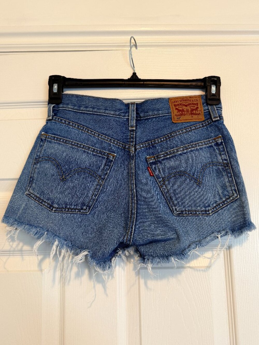 Levi's 501 Medium Wash Button Fly Cut Off Jean Shorts Size 25